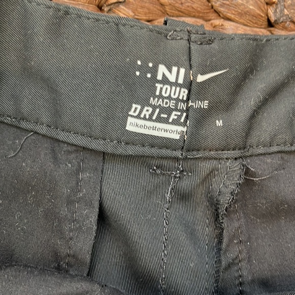 Nike Golf Men's Black Shorts - Picture 2 of 3